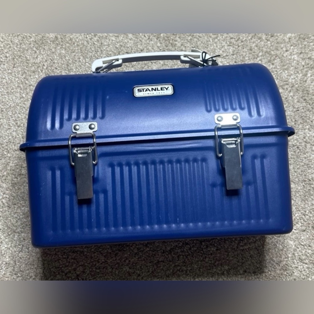 ((SOLD))NEW! Stanley Hearth & Hand Magnolia Stainless Steal Lunchbox 10QT